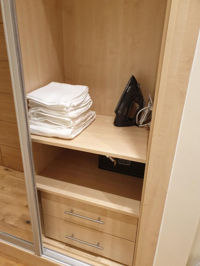 London Luxury Apartments 5 Min Walk From Ilford Station, With Free Parking Free Wifi מראה חיצוני תמונה