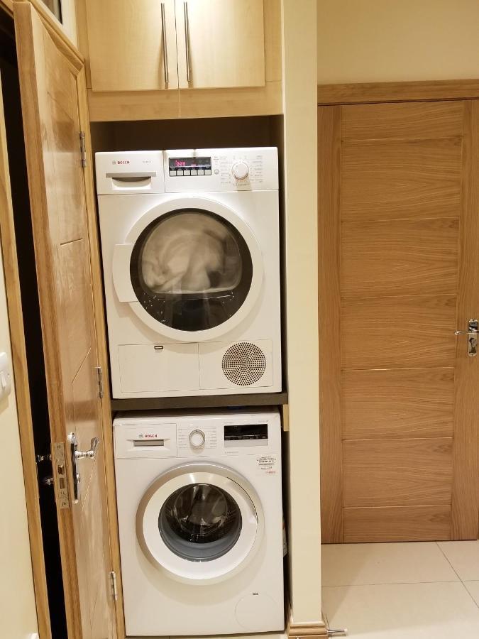 London Luxury Apartments 5 Min Walk From Ilford Station, With Free Parking Free Wifi מראה חיצוני תמונה