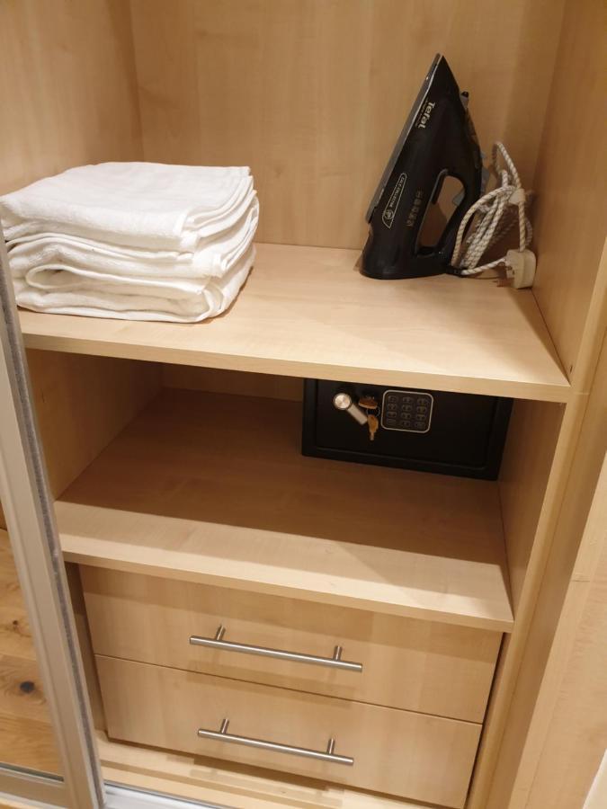 London Luxury Apartments 5 Min Walk From Ilford Station, With Free Parking Free Wifi מראה חיצוני תמונה