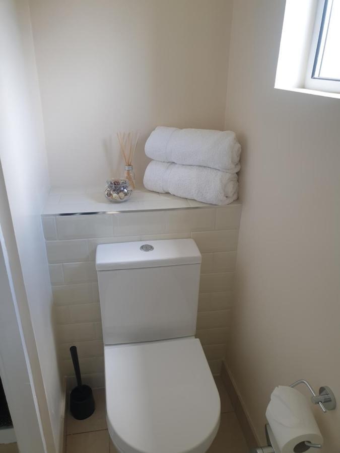 London Luxury Apartments 5 Min Walk From Ilford Station, With Free Parking Free Wifi מראה חיצוני תמונה