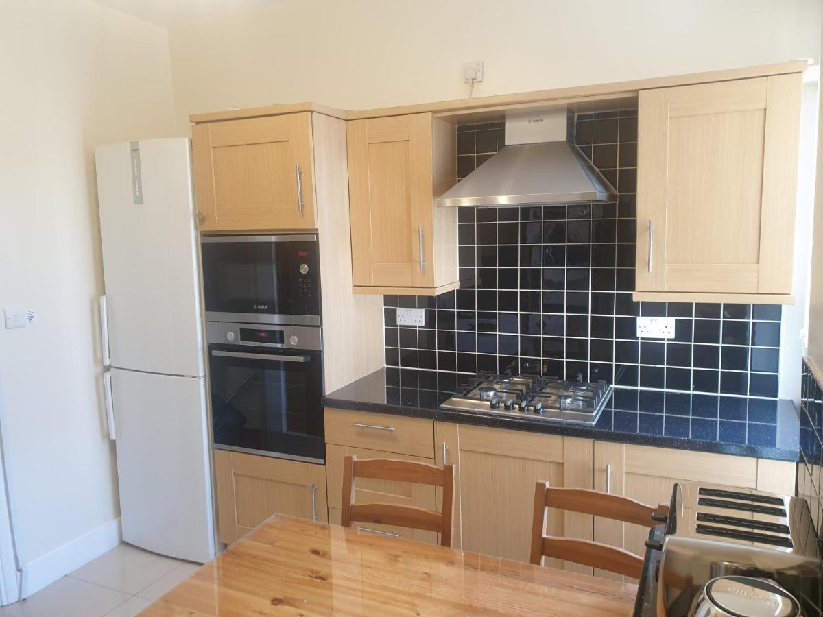 London Luxury Apartments 5 Min Walk From Ilford Station, With Free Parking Free Wifi מראה חיצוני תמונה