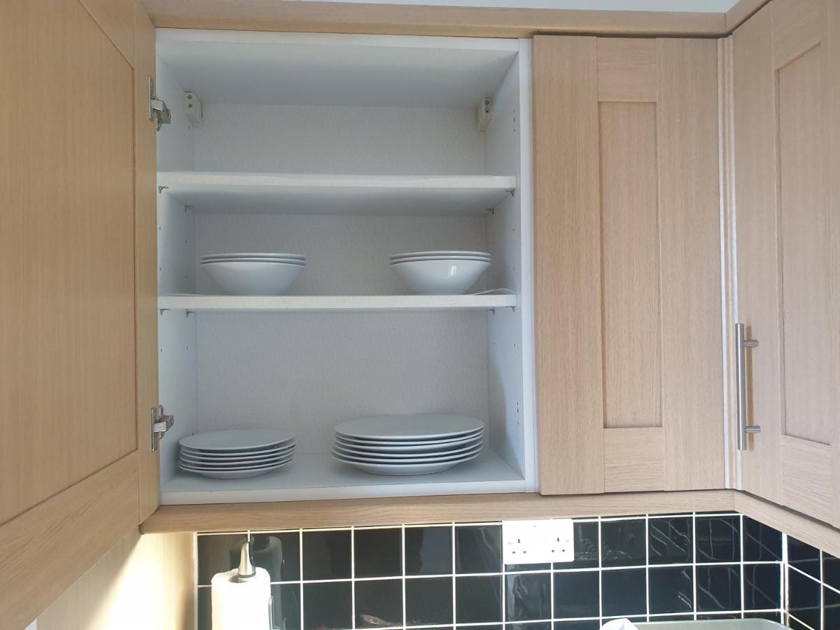 London Luxury Apartments 5 Min Walk From Ilford Station, With Free Parking Free Wifi מראה חיצוני תמונה