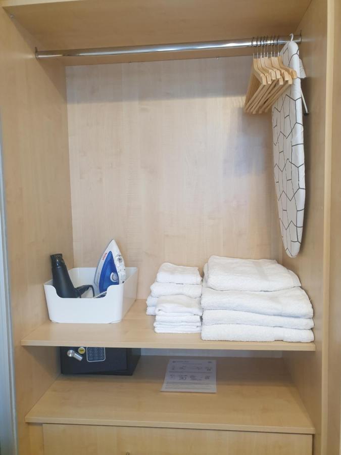 London Luxury Apartments 5 Min Walk From Ilford Station, With Free Parking Free Wifi מראה חיצוני תמונה